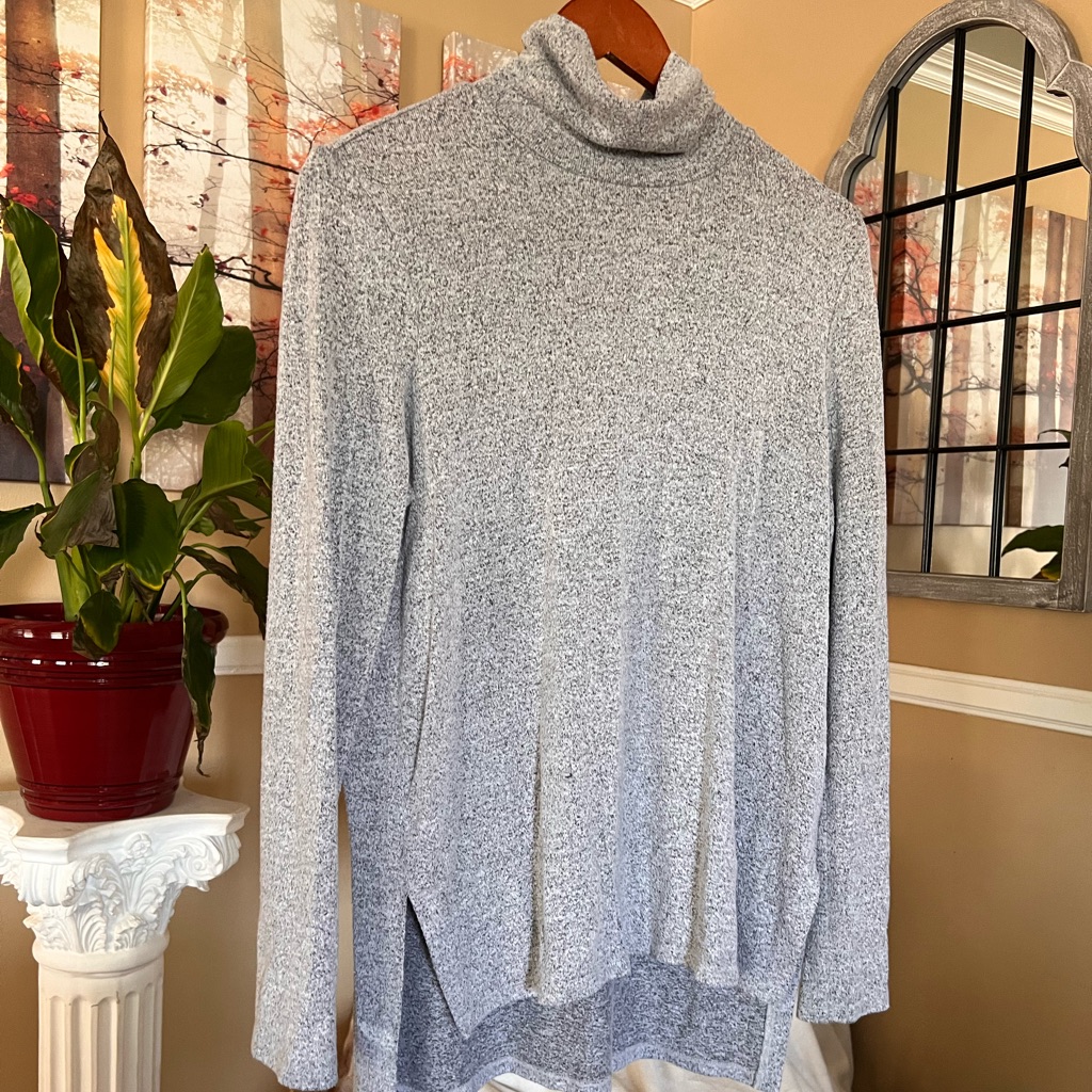Lightweight Turtle Neck